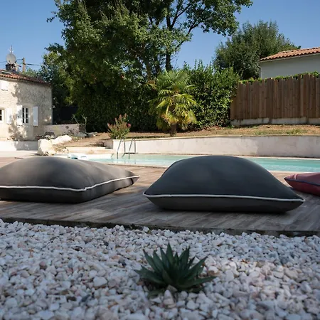 Tilleul 2 Personnes Sejour Lit Fait Apartment Saint-Porchaire