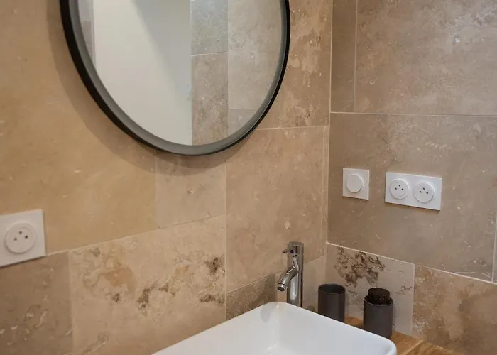 Les Coteaux De Pilauzin *